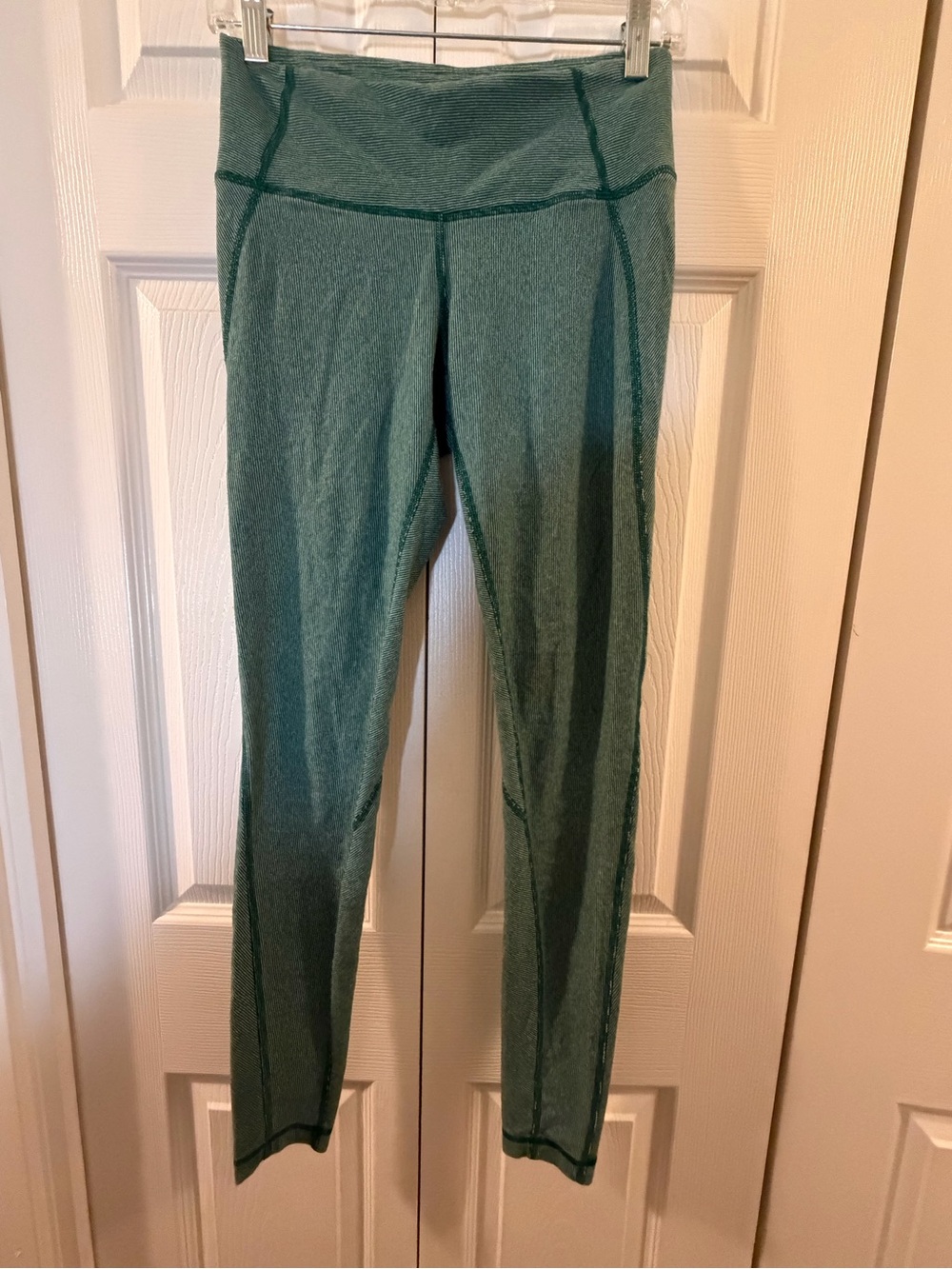 🚨High-Waist Lululemon leggings 🚨